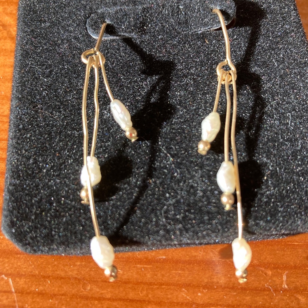 Freshwater pearl earrings